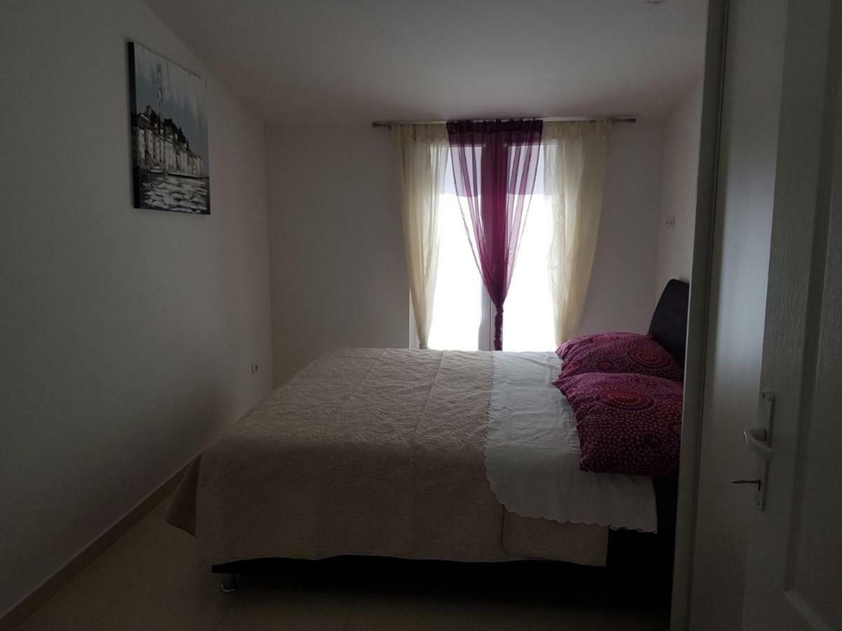 Kaštela Apartment Dijana מראה חיצוני תמונה